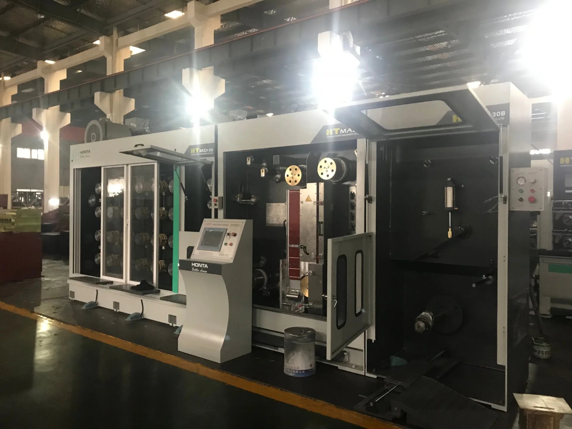 M&aacute;quina de desenho multifios de 4 fios.webp