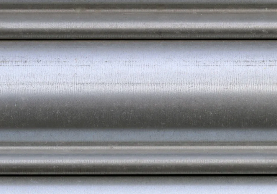 Aço galvanizado vs aço inoxidável: resistência, durabilidade e diferenças de custo