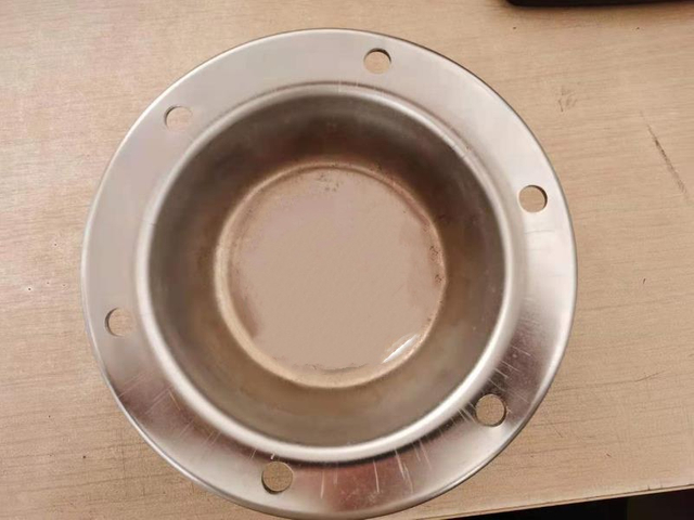 Carimbo e desenho de peças formando chapa metal