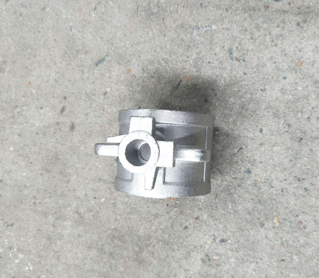 Defender Collar Guard Fixing Cramp