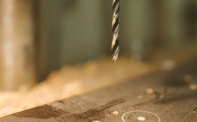 Como fazer bronze da máquina CNC para peças de precisão?